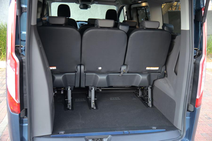 Багажник Ford Tourneo Custom Limited 2019 года  (ZA) (фото 21 из 40)